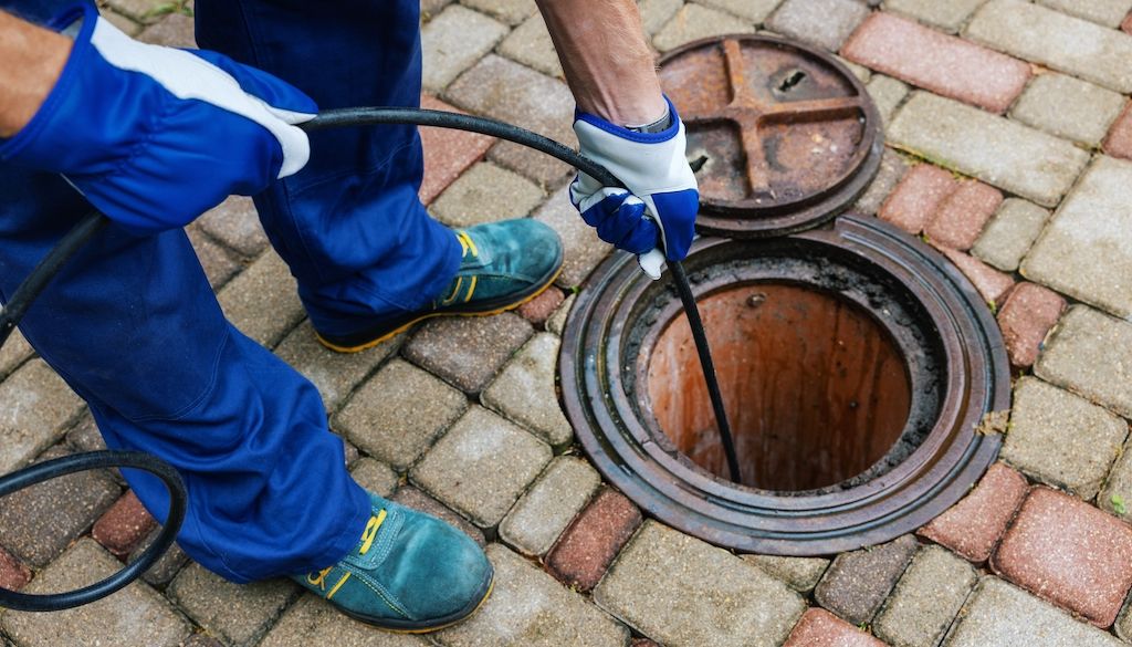 Hydro Jetting in Tropical Park